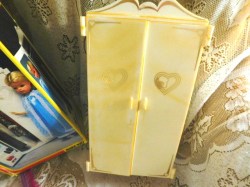 sindy wardrobe a9